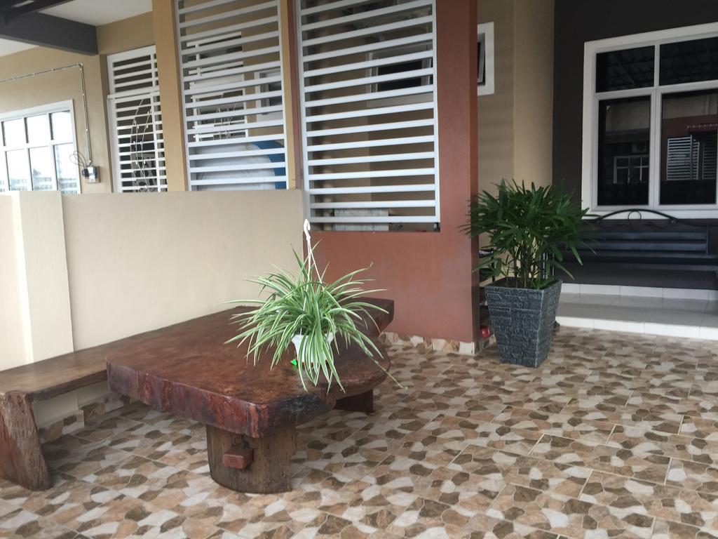 Ana Guest House Jalan Airport Kuantan Exterior foto